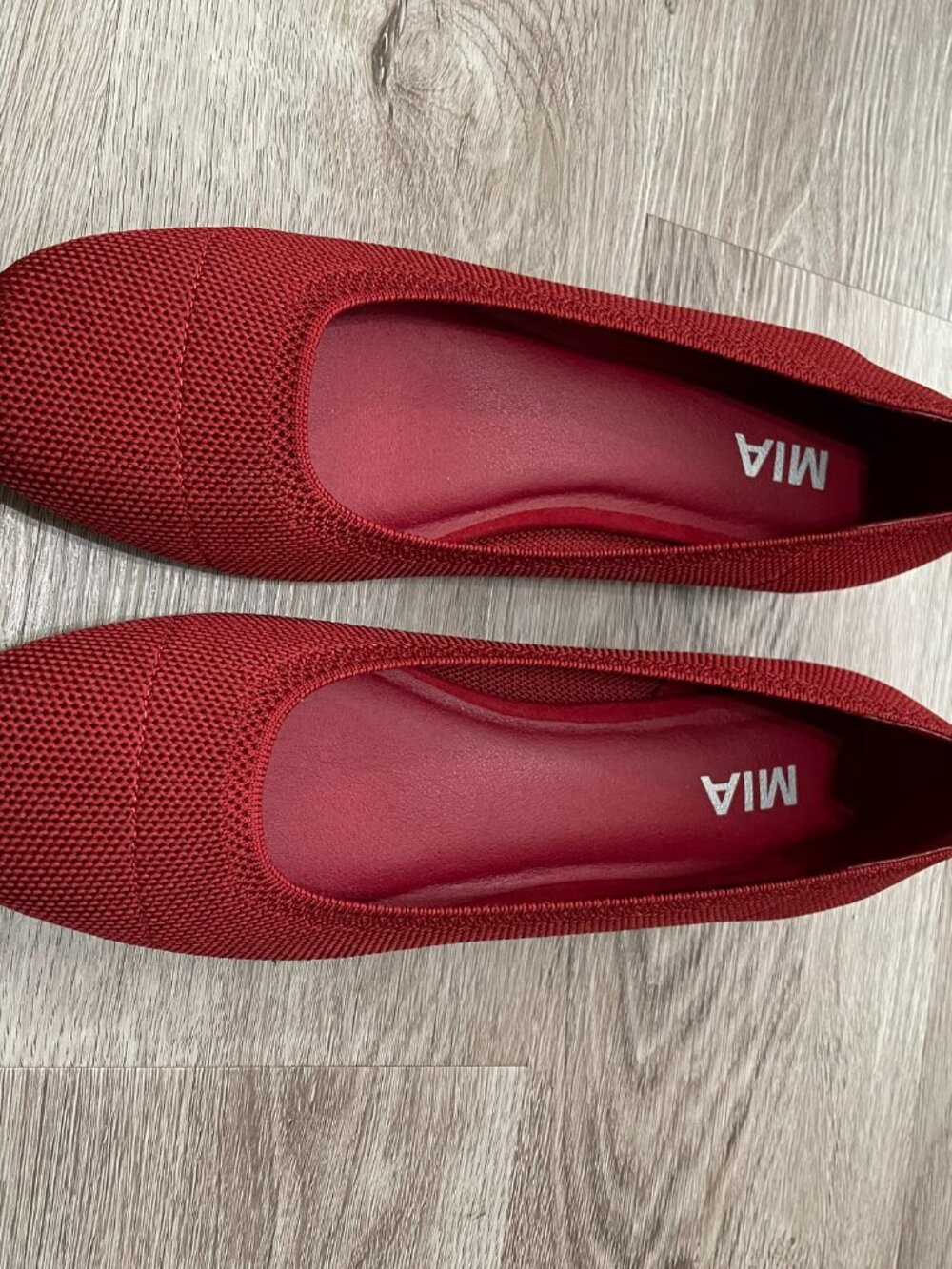 Knit Red Flats - Picture 2 of 11